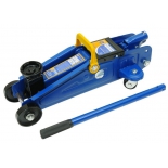 домкрат KRAFT КТ 820001 (2 т, подкатной гидравлический, кейс)