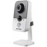IP-камера видеонаблюдения Hikvision DS-2CD2422FWD-IW, Белая